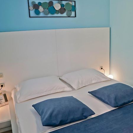 Josephine Rabac Apartment Bagian luar foto