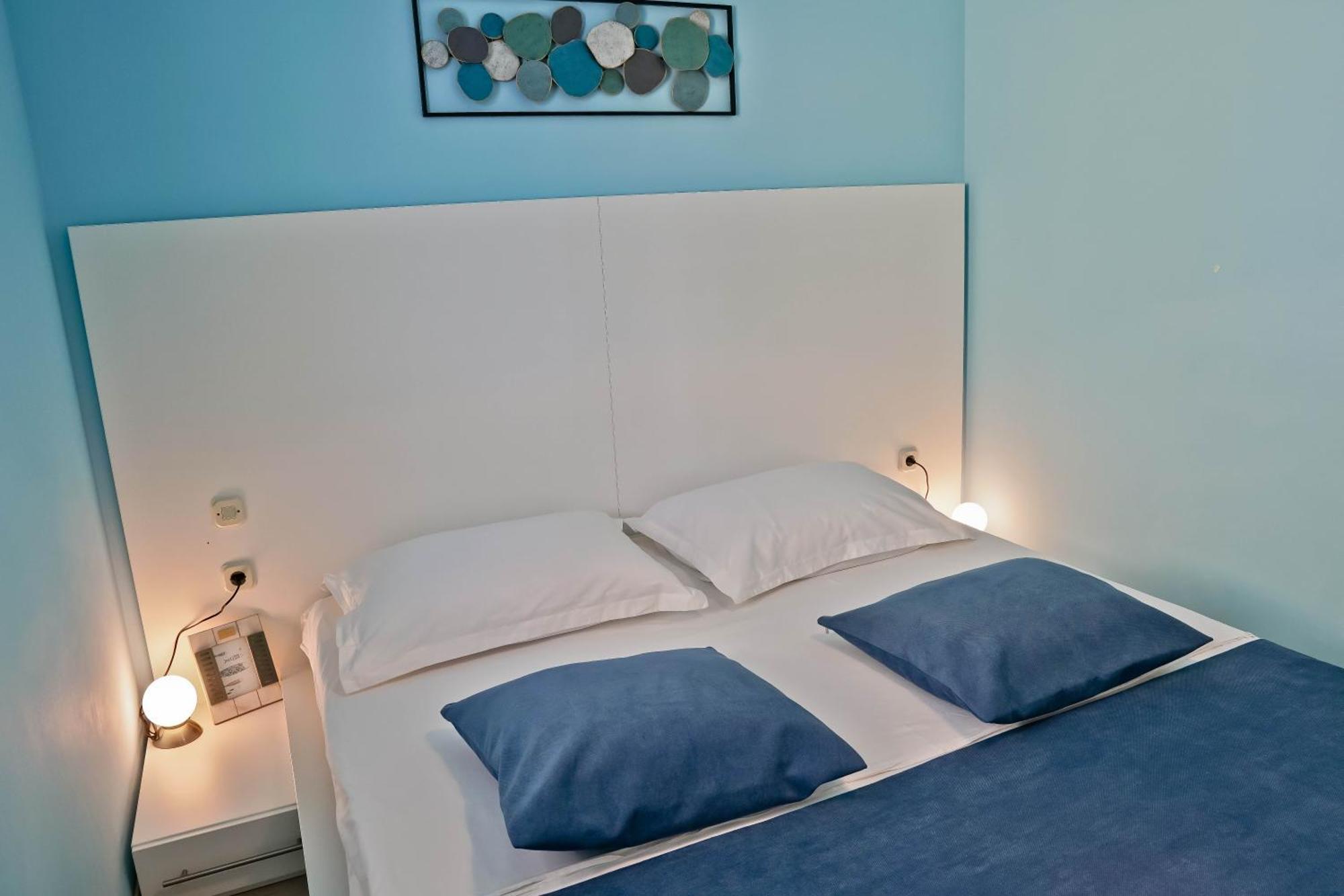 Josephine Rabac Apartment Bagian luar foto