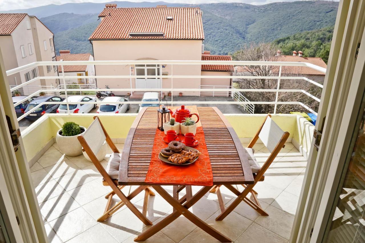 Josephine Rabac Apartment Bagian luar foto